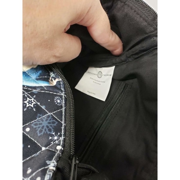 NWOT BRADFORD EXCHANGE DISNEY FROZEN ELSA & ANNA TOTE BAG - Picture 4 of 4